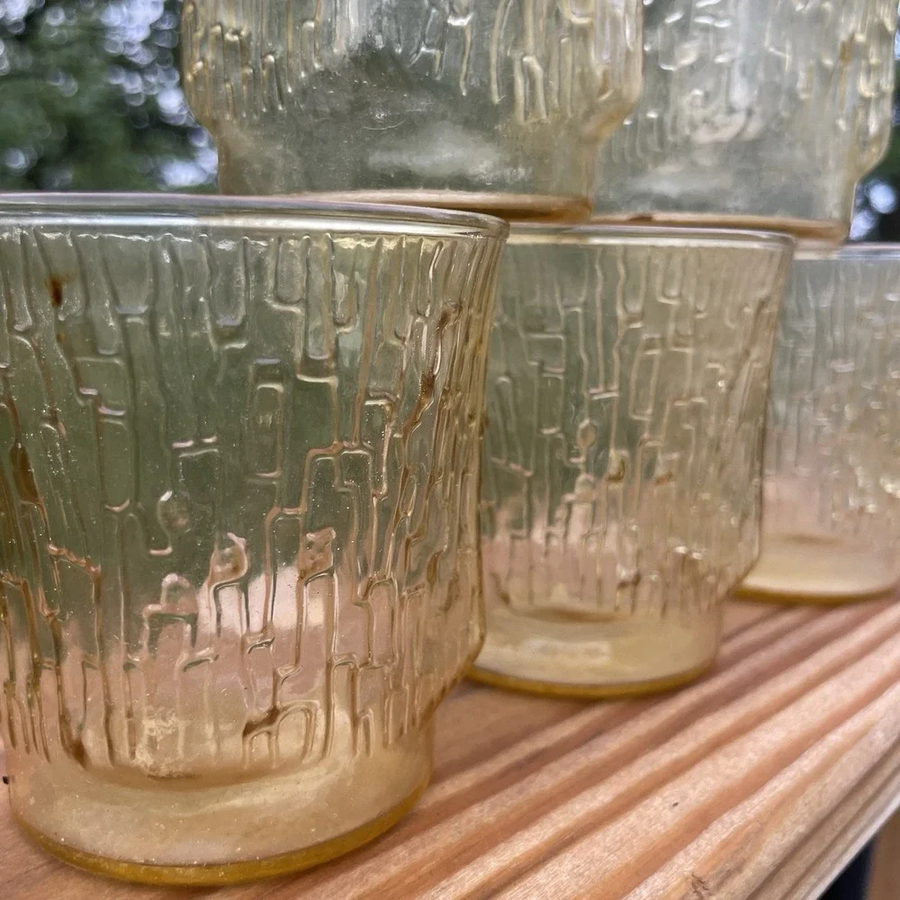 Pagoda Honey Gold Vintage Anchor Hocking Set of 6 Textured Square On The Rocks